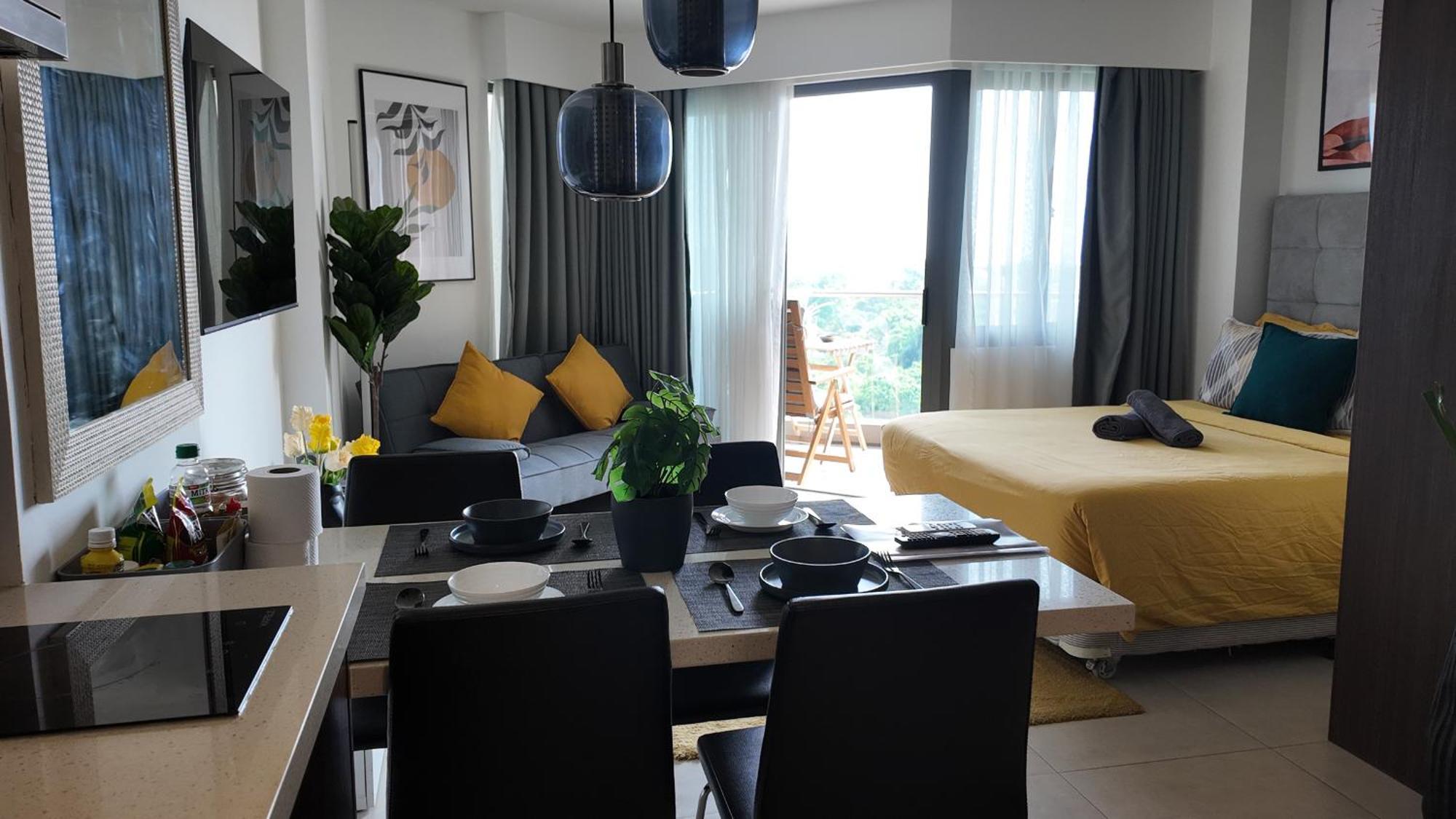 Dominiks Stylish Resort Gem Ocean View Pool Queen Bed At Tambuli 8 Floor Fast Wifi Lapu-Lapu City Exterior foto