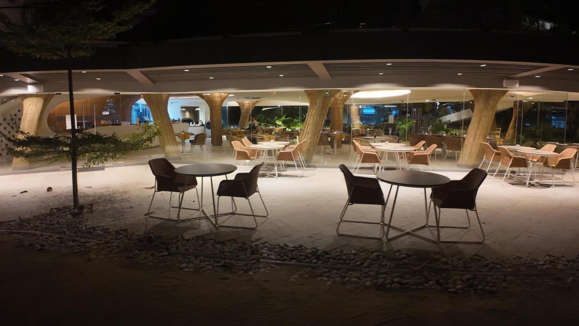 Dominiks Stylish Resort Gem Ocean View Pool Queen Bed At Tambuli 8 Floor Fast Wifi Lapu-Lapu City Exterior foto