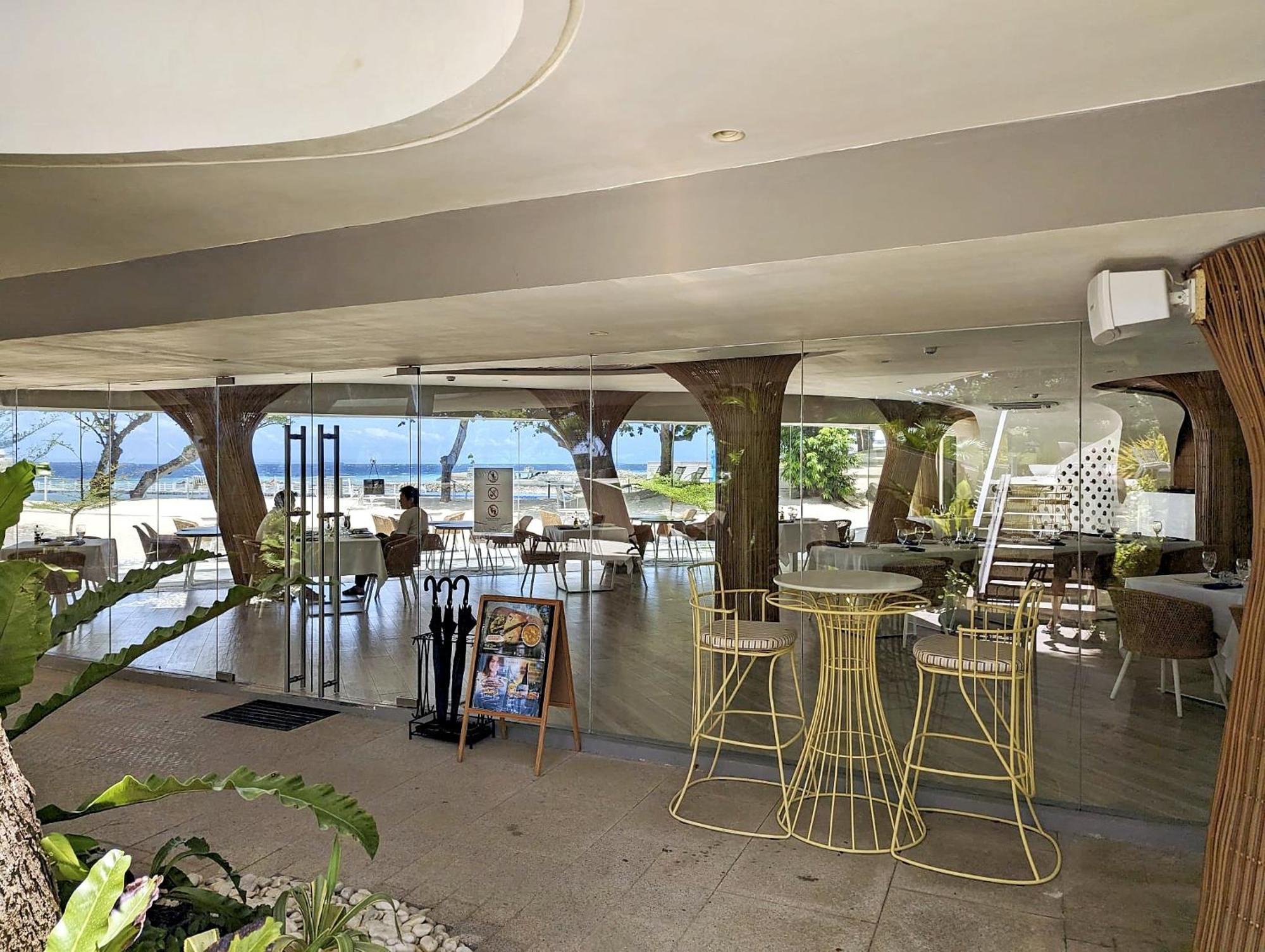 Dominiks Stylish Resort Gem Ocean View Pool Queen Bed At Tambuli 8 Floor Fast Wifi Lapu-Lapu City Exterior foto