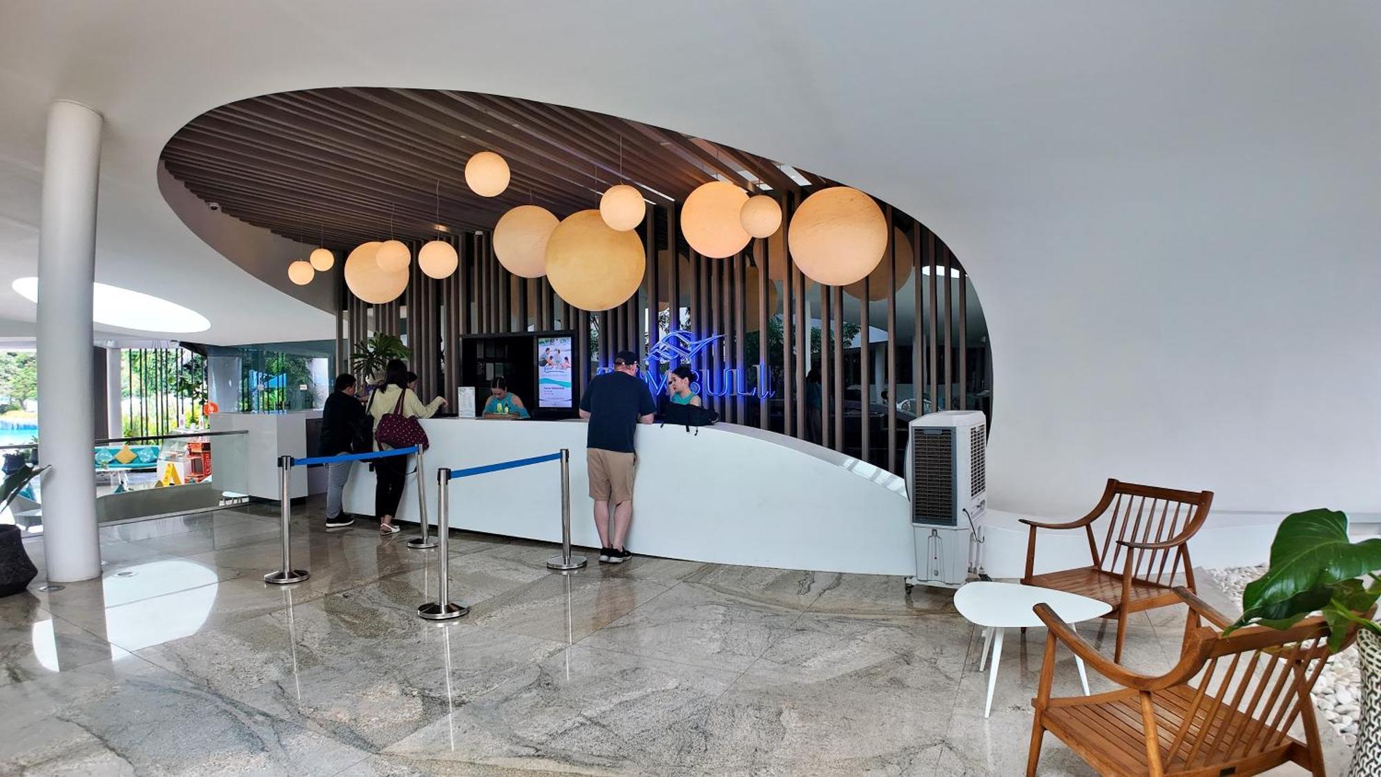 Dominiks Stylish Resort Gem Ocean View Pool Queen Bed At Tambuli 8 Floor Fast Wifi Lapu-Lapu City Exterior foto