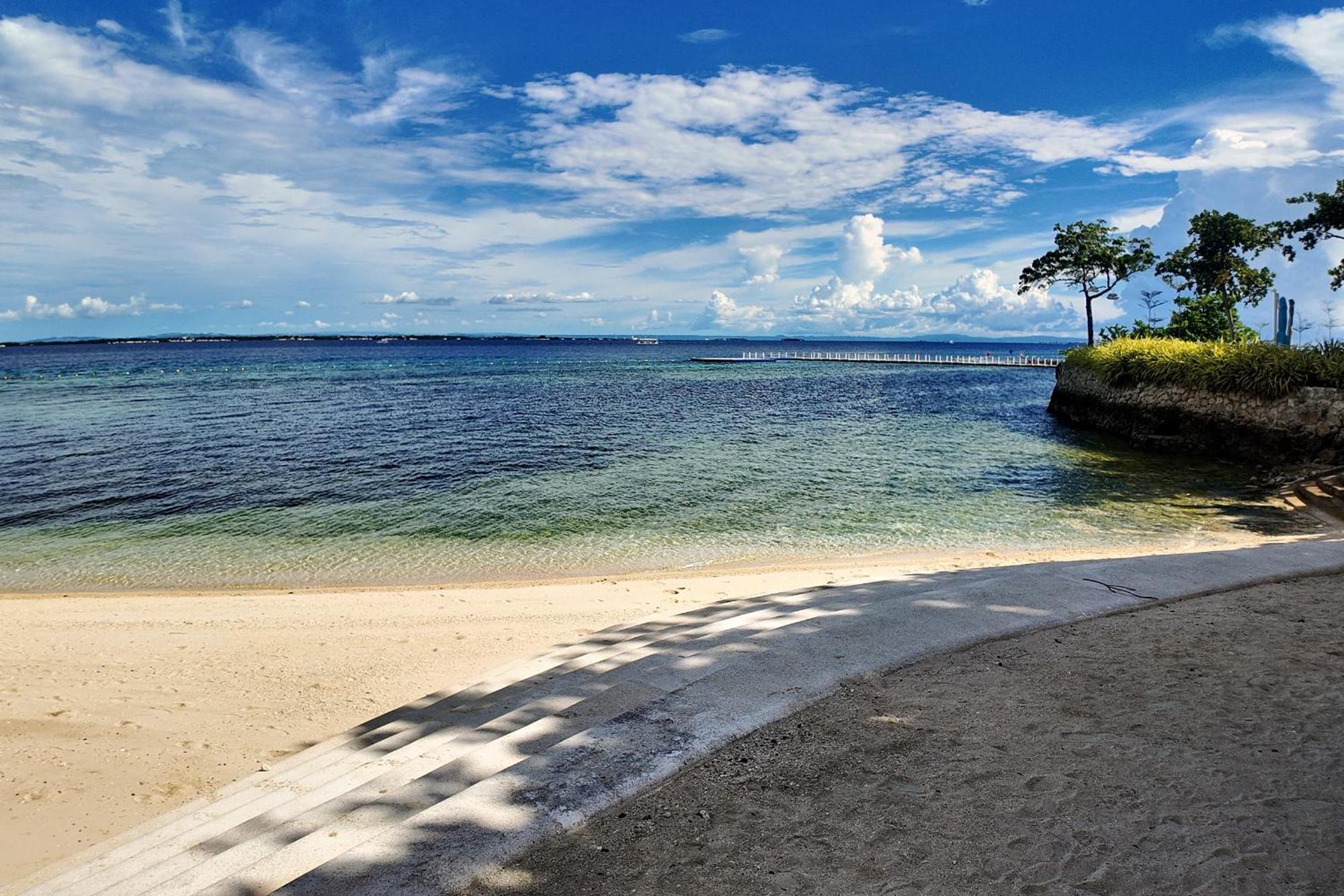 Dominiks Stylish Resort Gem Ocean View Pool Queen Bed At Tambuli 8 Floor Fast Wifi Lapu-Lapu City Exterior foto