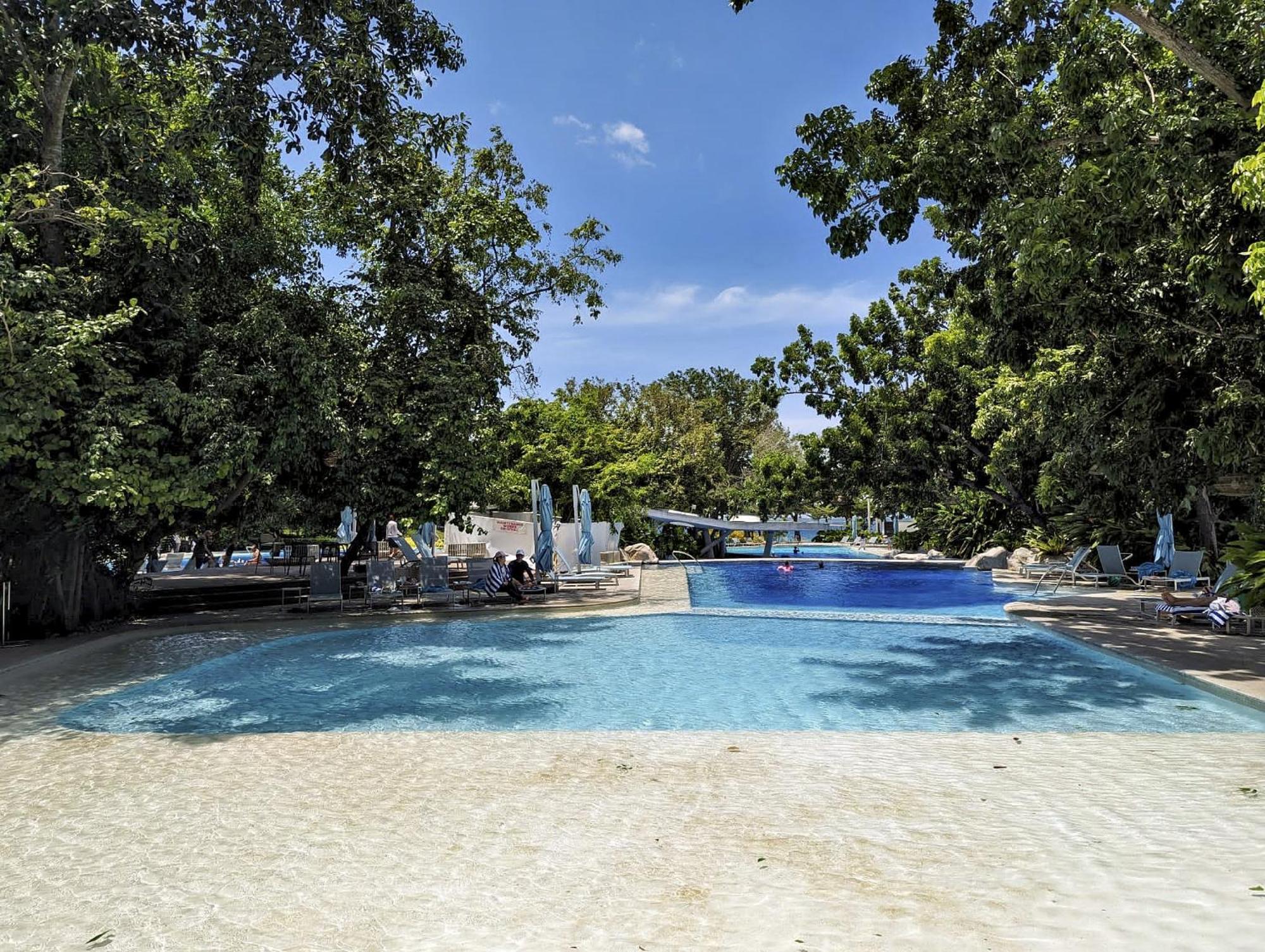Dominiks Stylish Resort Gem Ocean View Pool Queen Bed At Tambuli 8 Floor Fast Wifi Lapu-Lapu City Exterior foto